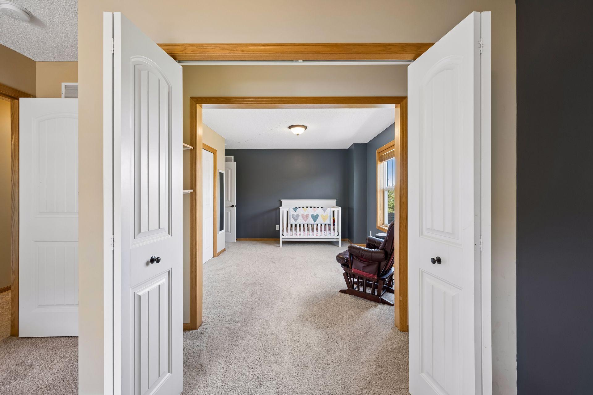 2 upper-level bedrooms are combined to make a bedroom suite - the seller can divide them again at the request of the buyer