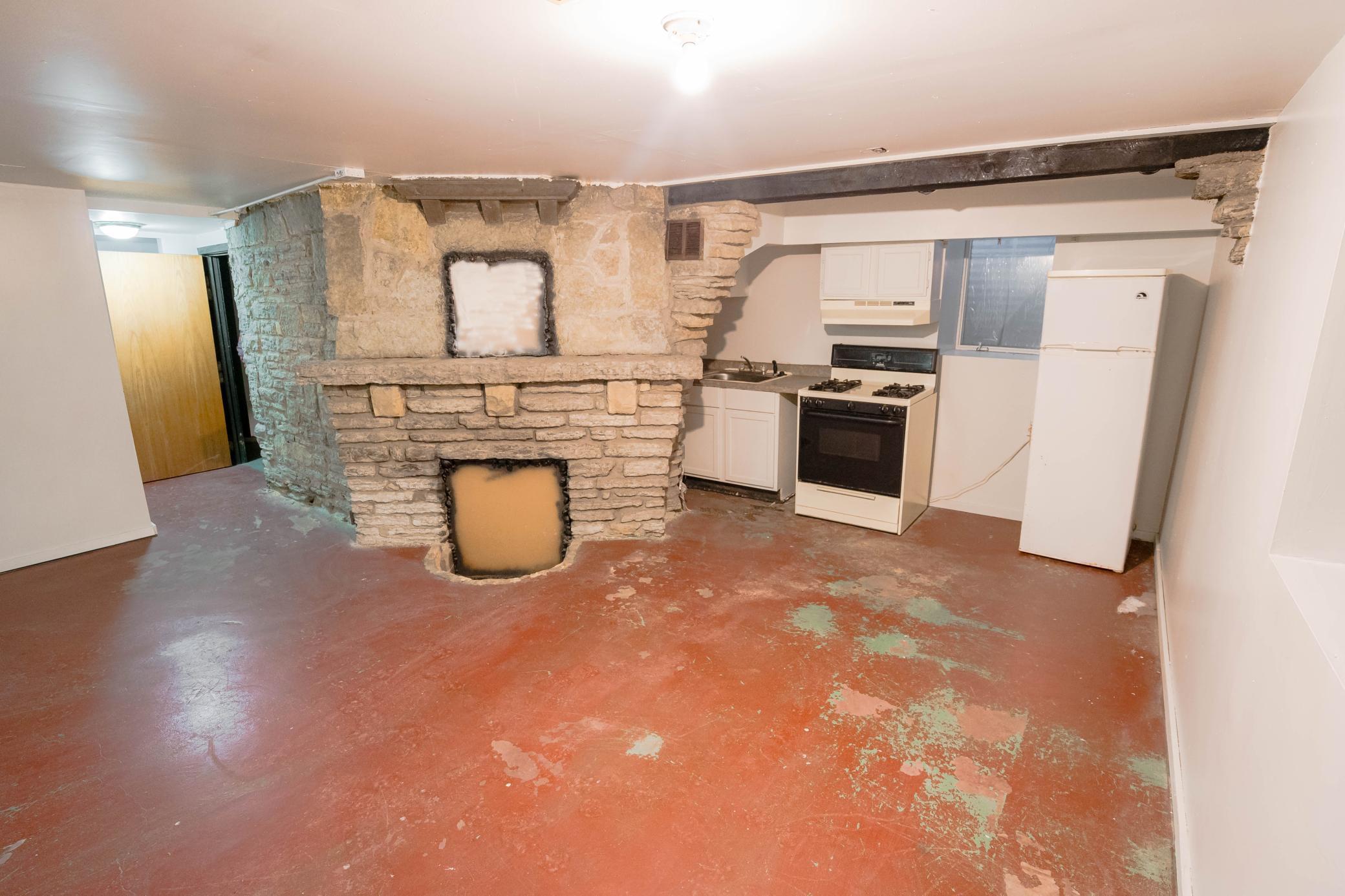 NON-CONFORMING 5TH UNIT