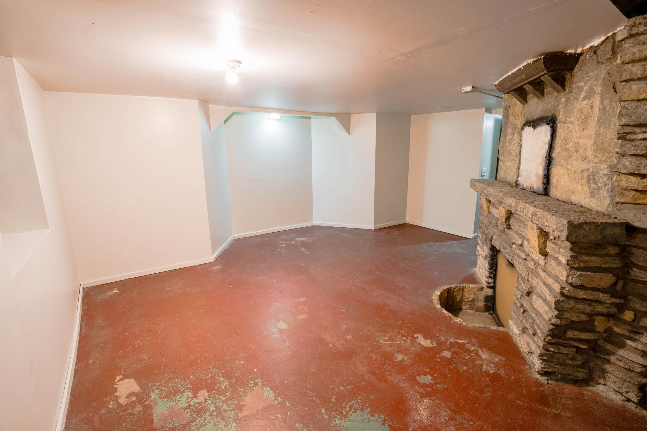 NON-CONFORMING 5TH UNIT