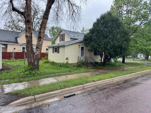 605 Division Street W, Faribault, MN 55021