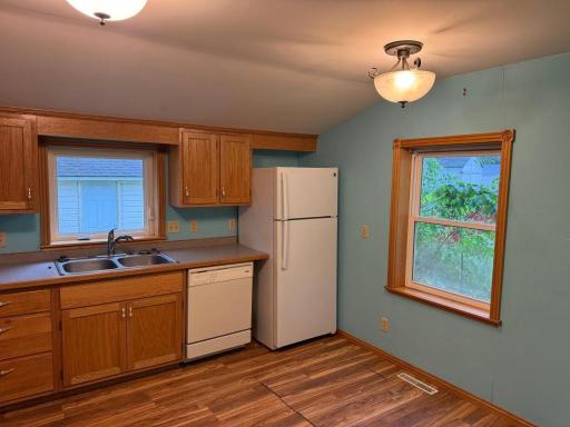 605 Division Street W, Faribault, MN 55021