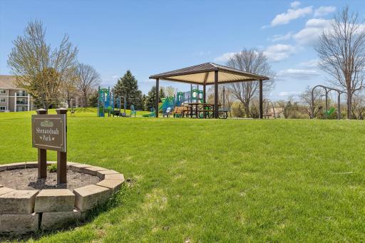 15705 24th Avenue N, B, Minneapolis, MN 55447