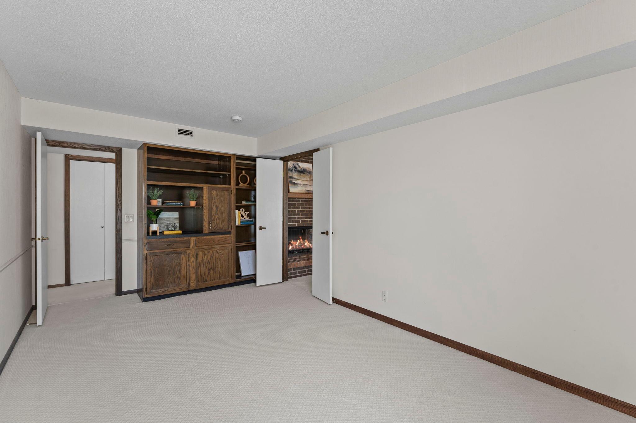 3rd bedroom (optional den or office)