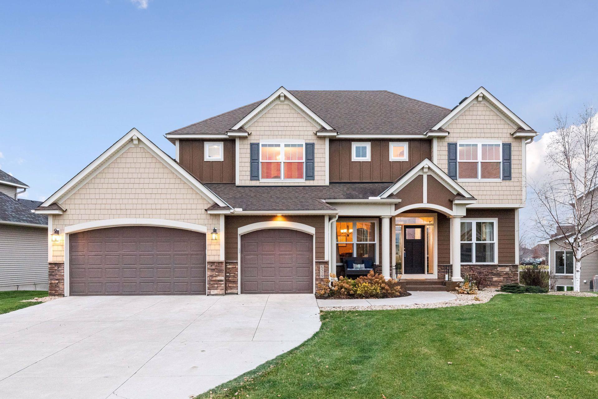 A lifestyle you will love. Enjoy coffee from your front porch, chat with the neighbors, take a walk around the peaceful ponds, ride a bike on the wooded trails...The perfect blend of style, comfort and community.