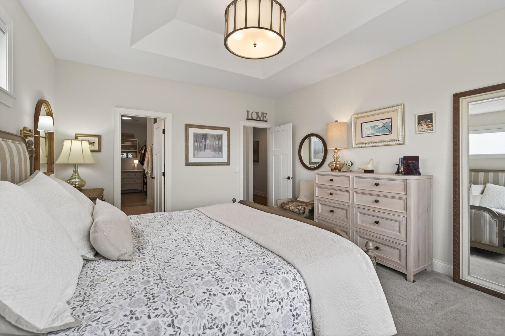 Main-floor primary suite