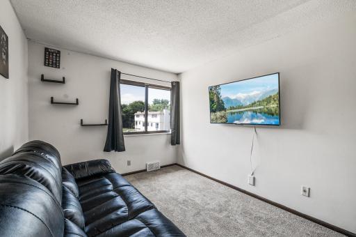 7501 62nd Court N, Minneapolis, MN 55428
