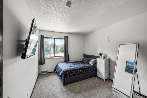 7501 62nd Court N, Minneapolis, MN 55428
