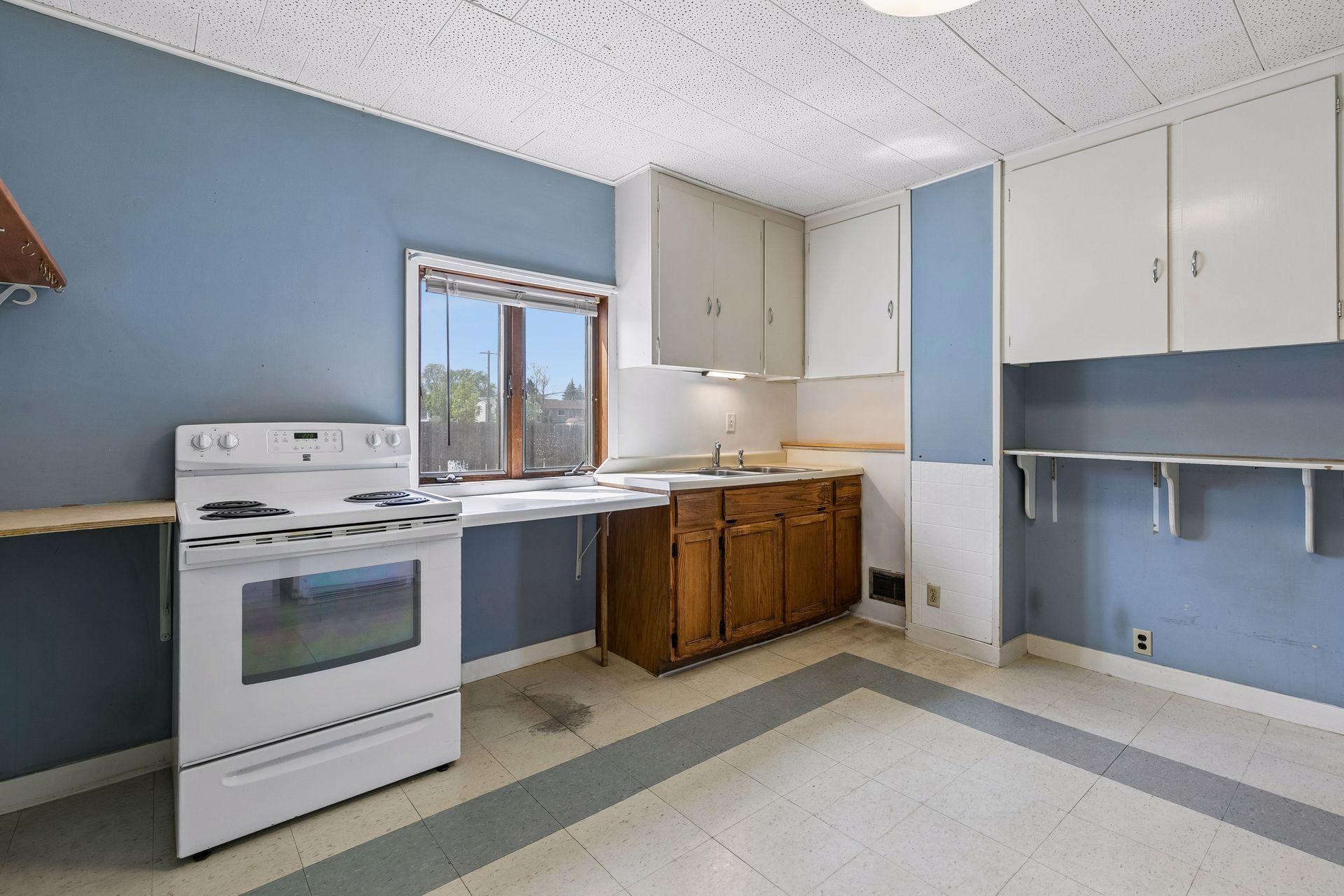 Kitchen overview