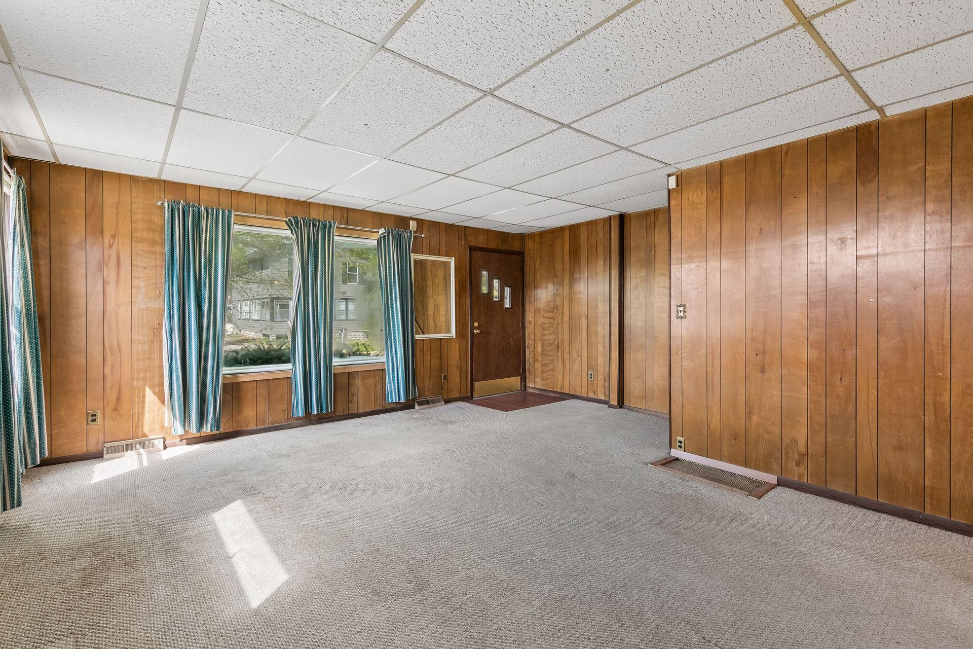 Main level living space