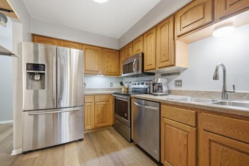 14381 92nd Avenue N, Maple Grove, MN 55369