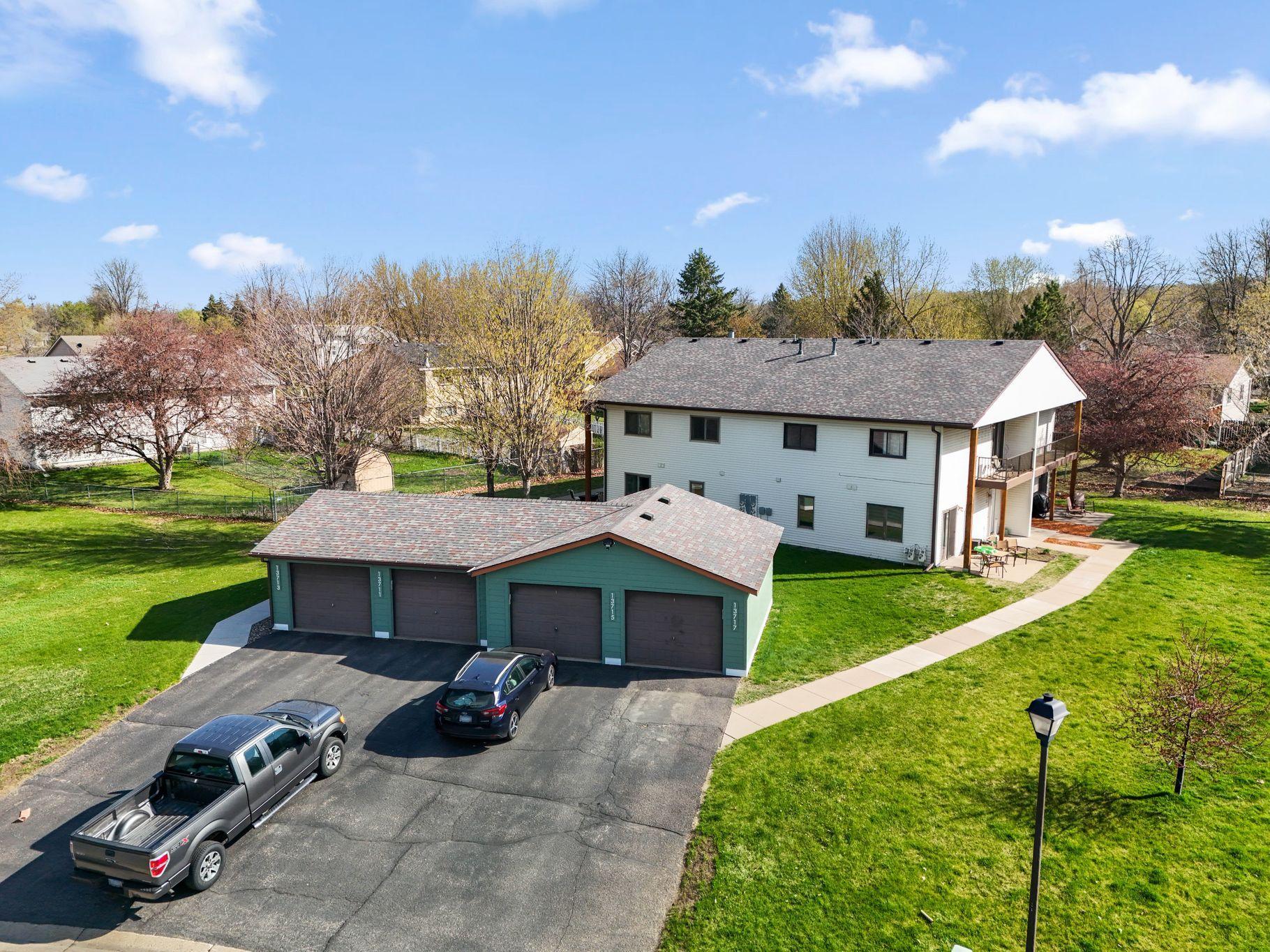 Detached Garage