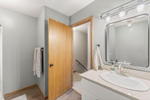 13717 Inglewood Avenue, Savage, MN 55378