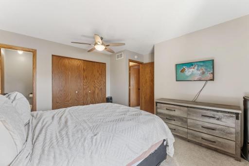 13717 Inglewood Avenue, Savage, MN 55378