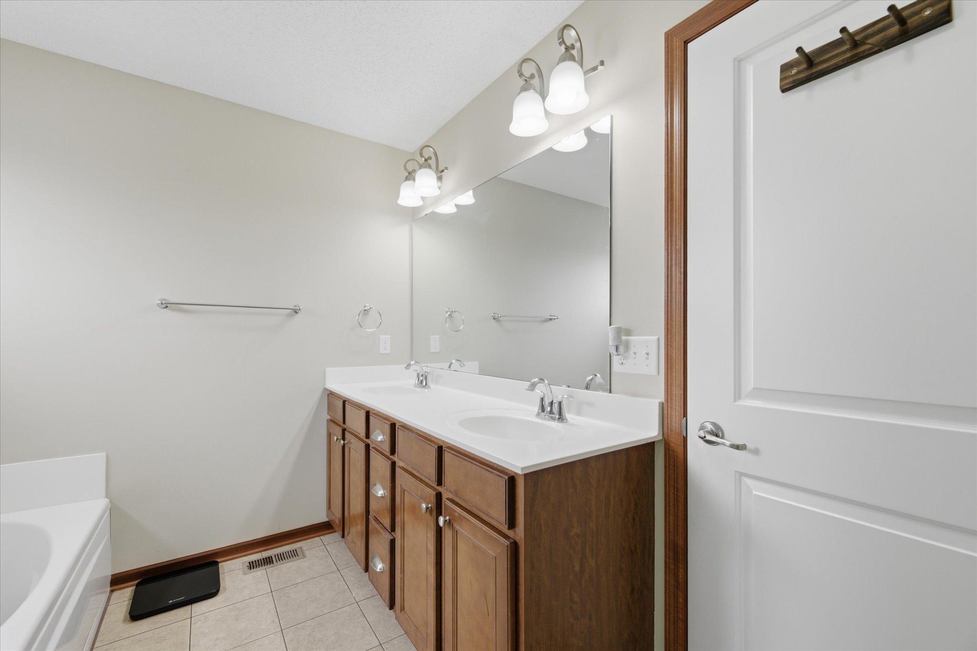 Primary bath