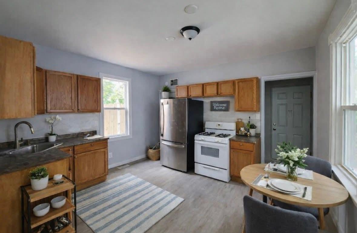 1274 Edgerton KT AI Staging.jpg