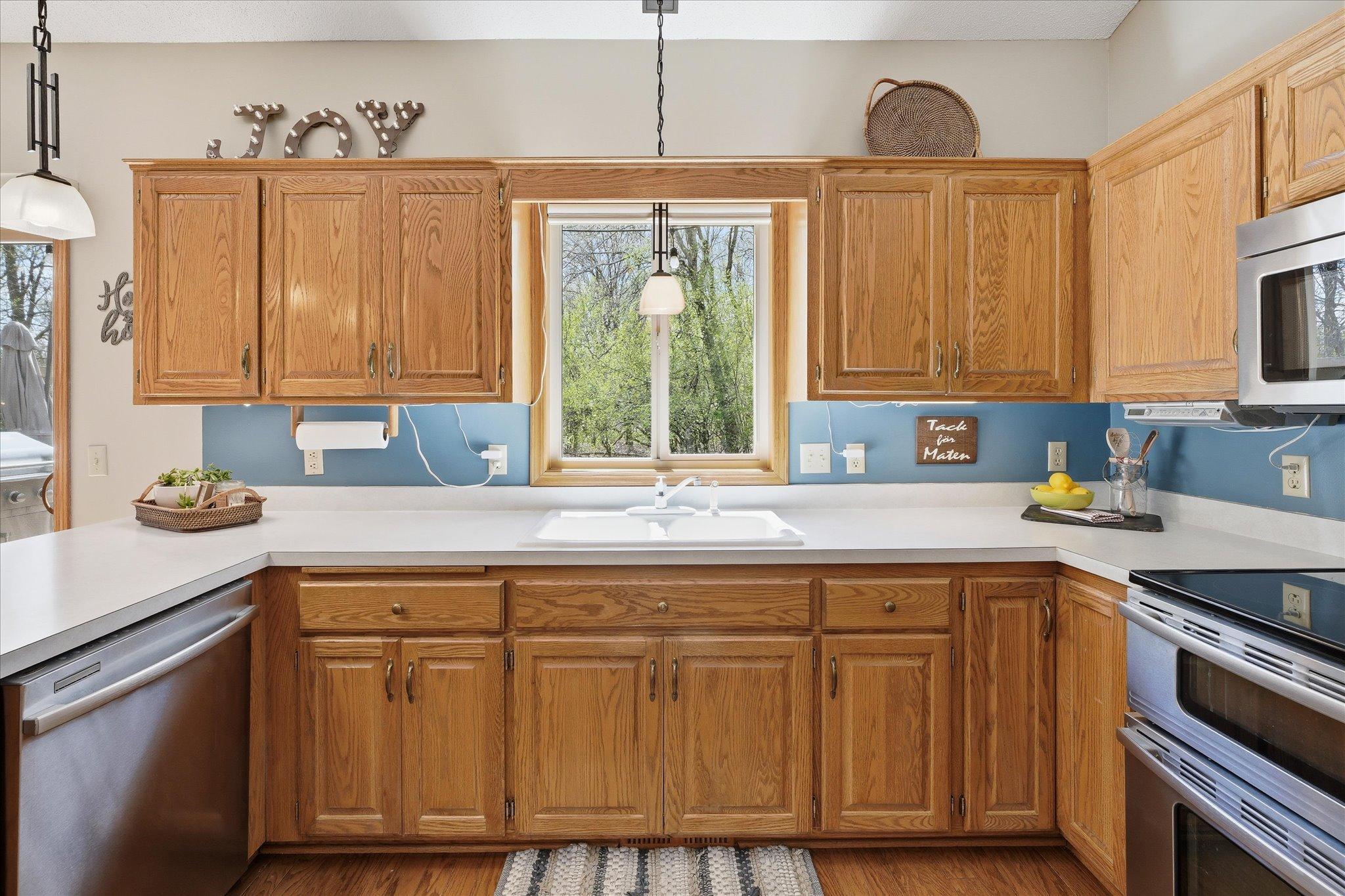 Not only is there a built-in microwave & dishwasher, but there is a built-in radio too!