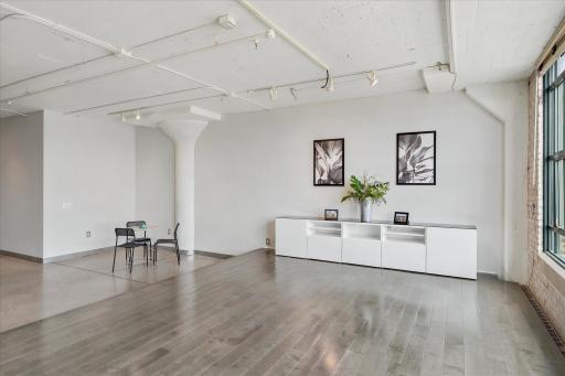 34-2929 Chicago Ave _1001 [3087969]- 034.jpg