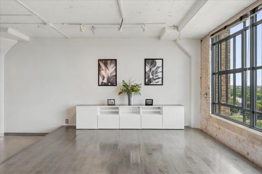 33-2929 Chicago Ave _1001 [3087969]- 033.jpg