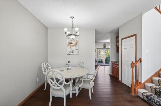 15275 Plumstone Drive, Eden Prairie, MN 55347