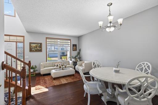 15275 Plumstone Drive, Eden Prairie, MN 55347