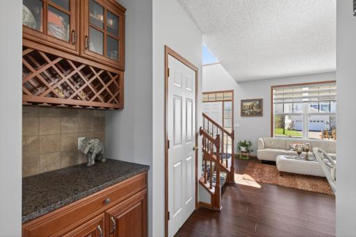 15275 Plumstone Drive, Eden Prairie, MN 55347