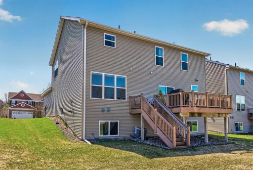 15275 Plumstone Drive, Eden Prairie, MN 55347