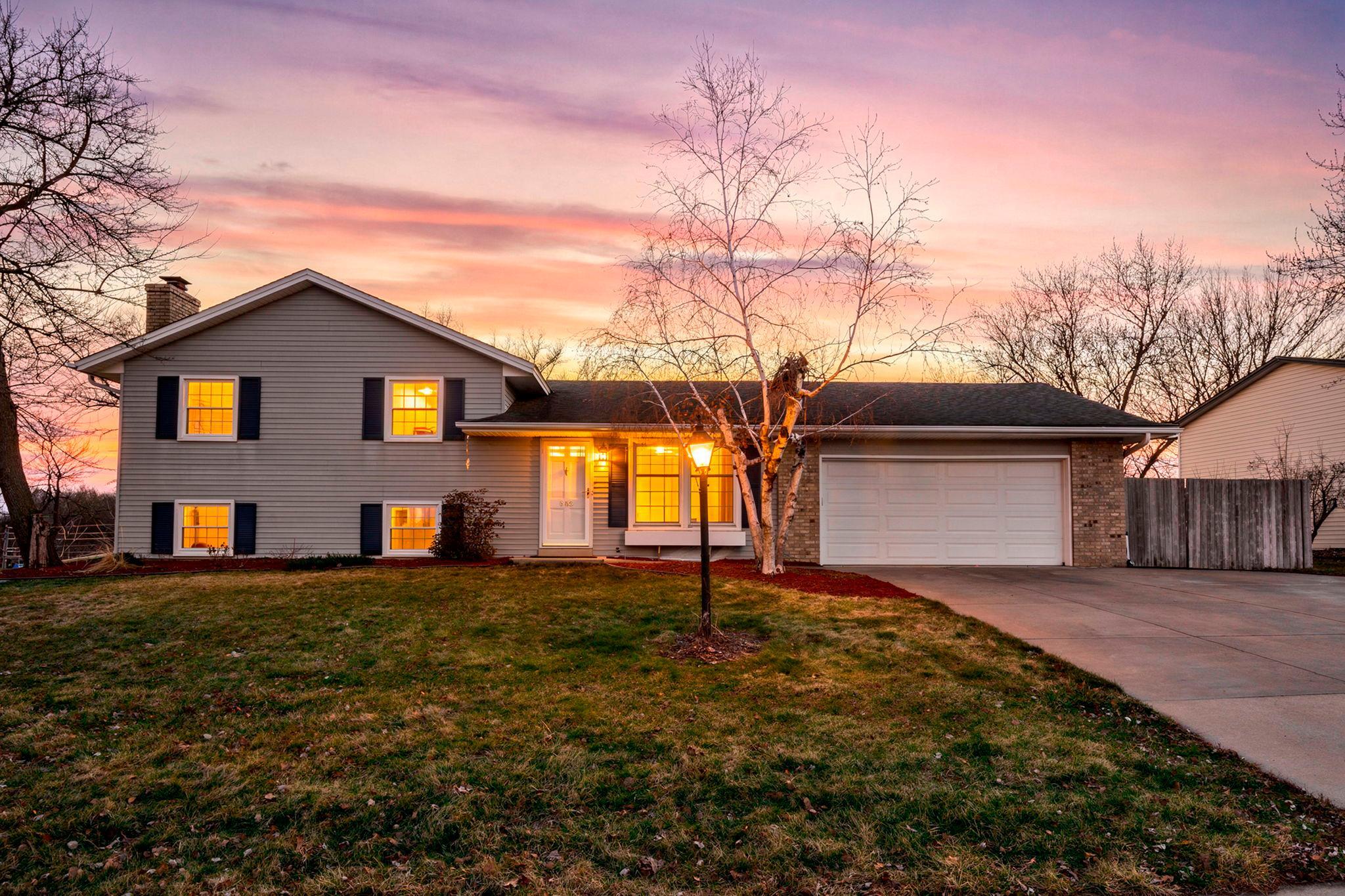 Standout curb appeal and highly sought after location in a top-rated school district #196, nearby shopping, parks, dining, and three local lakes—Crystal Lake Beach / Park, Keller Lake, and Lac Lavon Lake.