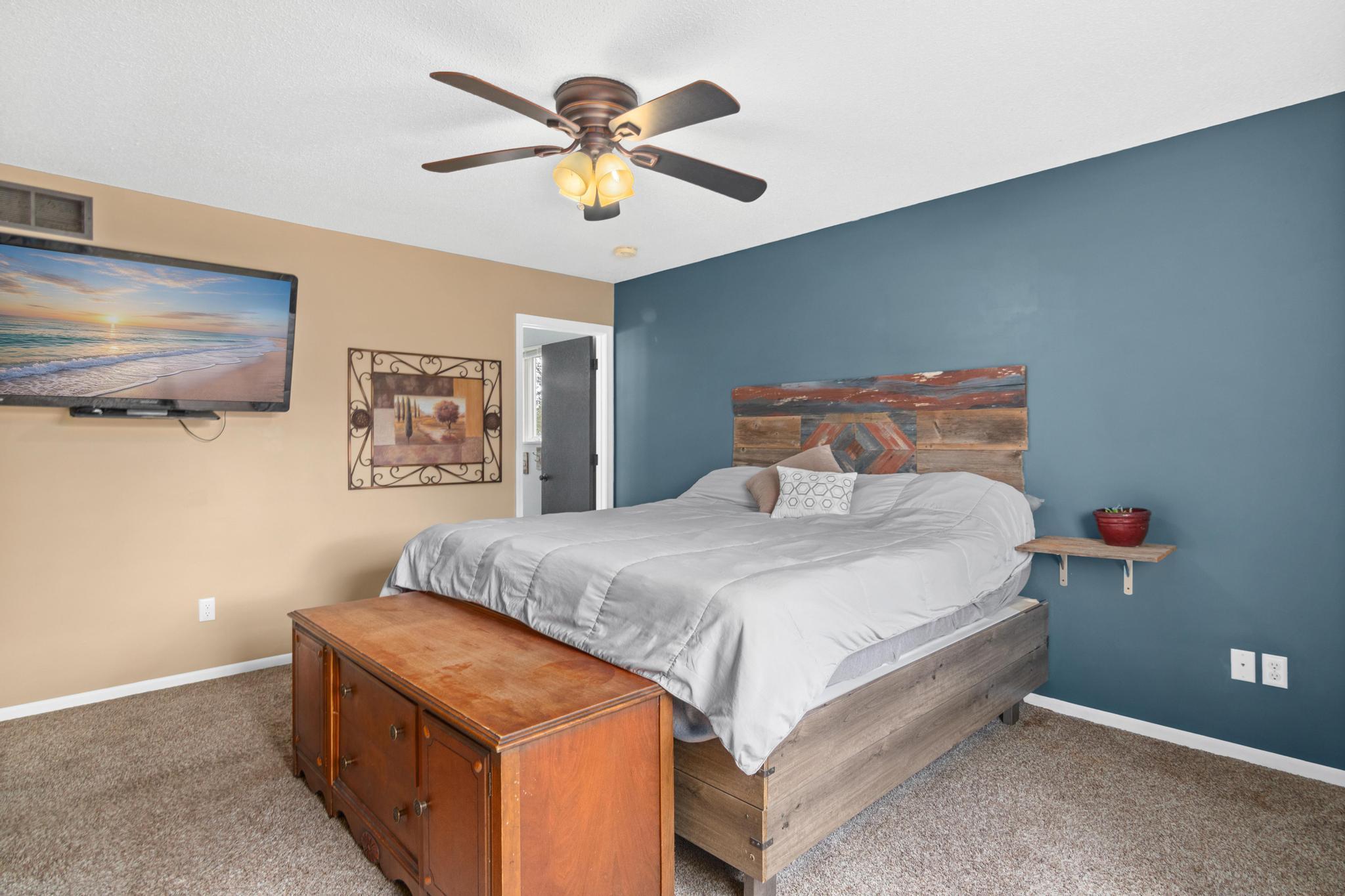 1400 Field Creek Cir, Victoria-19.jpg