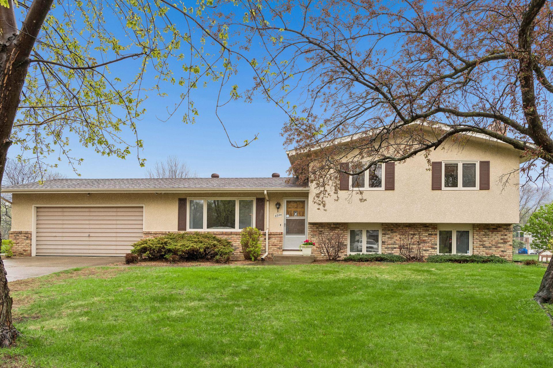 Lovely stucco home, well built with room to grow!