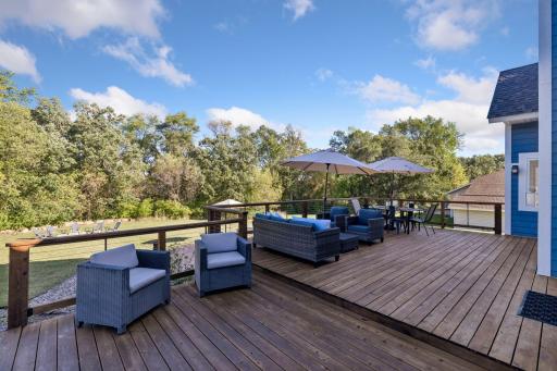 Spacious multi-level deck, freshly stained and perfect for entertaining.