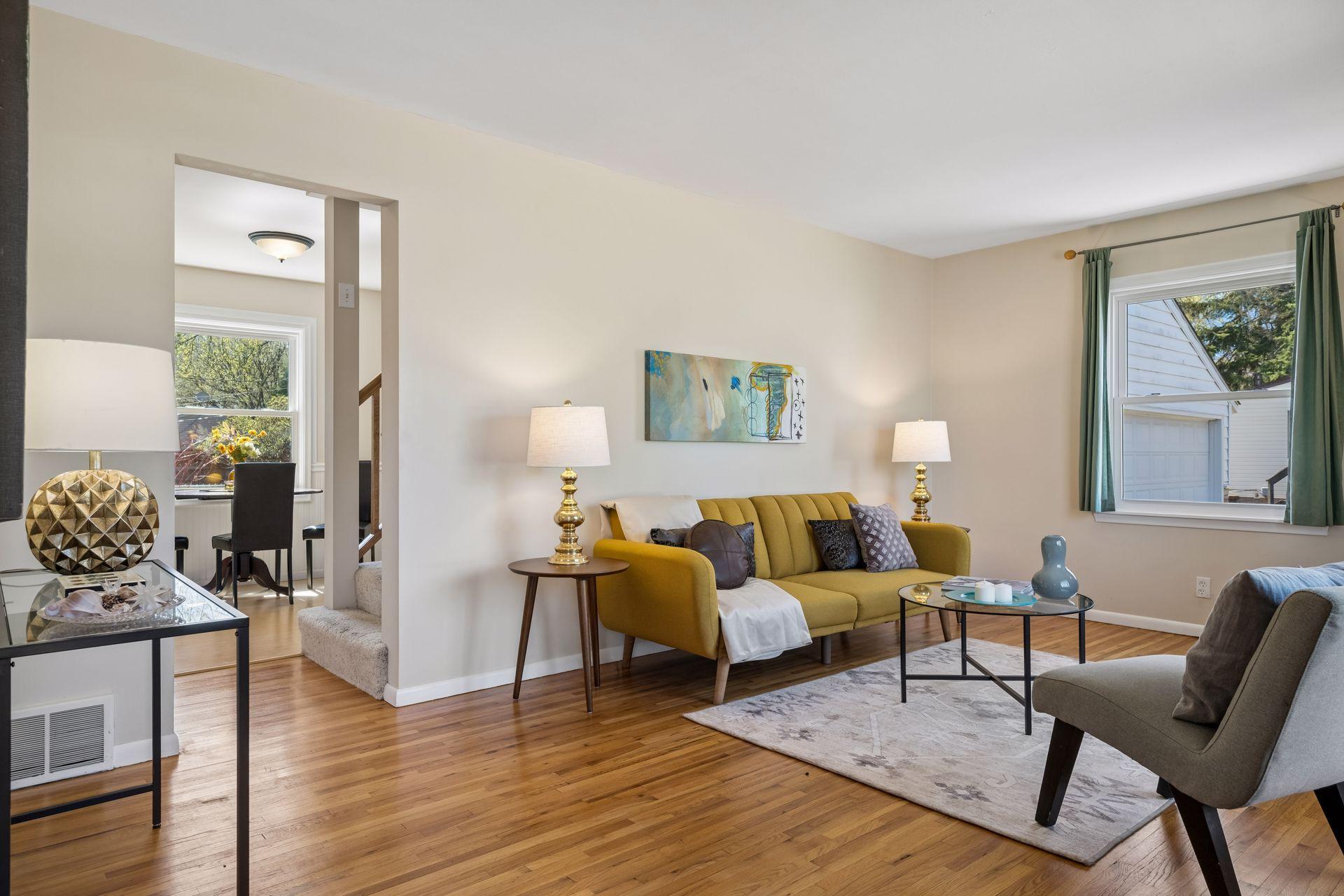 Clean and efficient use of space, with an attractive floorplan for day to day enjoyment!