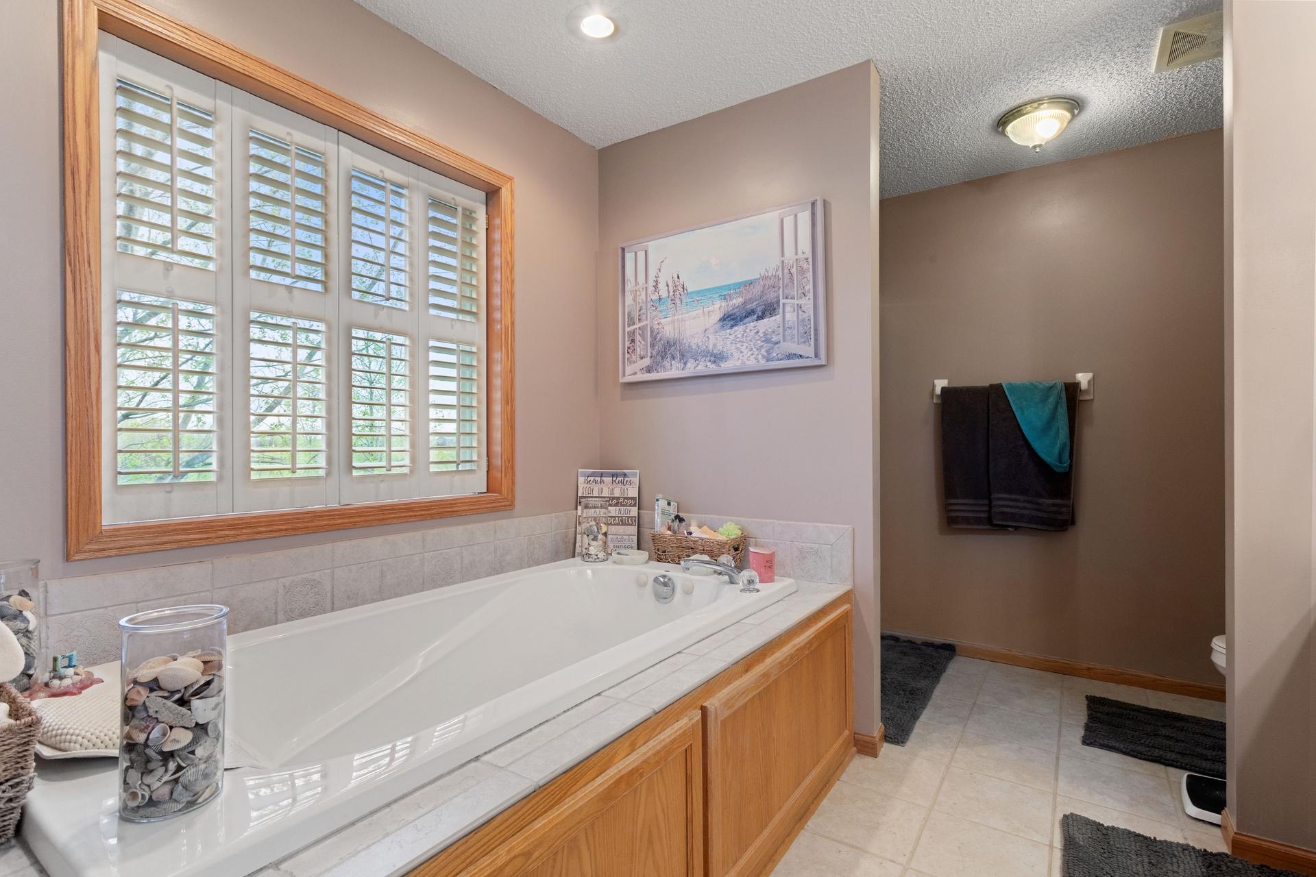 Jacuzzi and Separate eperat