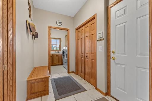 744 Theis Drive, Shakopee, MN 55379