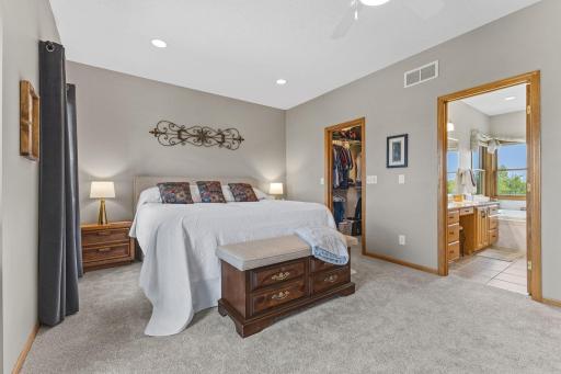 744 Theis Drive, Shakopee, MN 55379