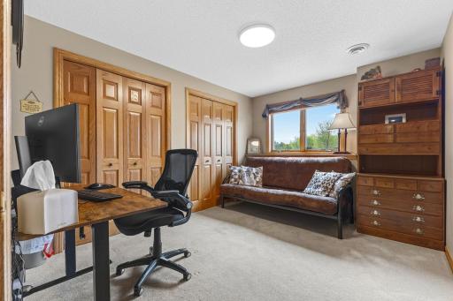 744 Theis Drive, Shakopee, MN 55379