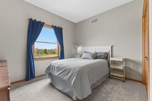744 Theis Drive, Shakopee, MN 55379