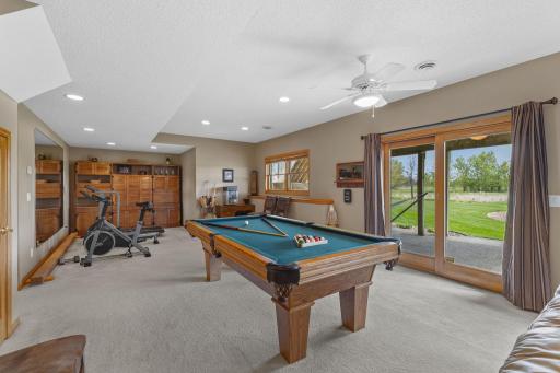 744 Theis Drive, Shakopee, MN 55379