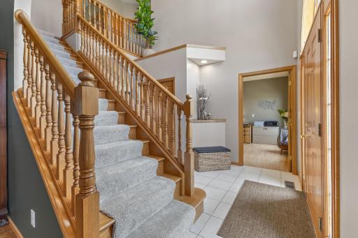 744 Theis Drive, Shakopee, MN 55379