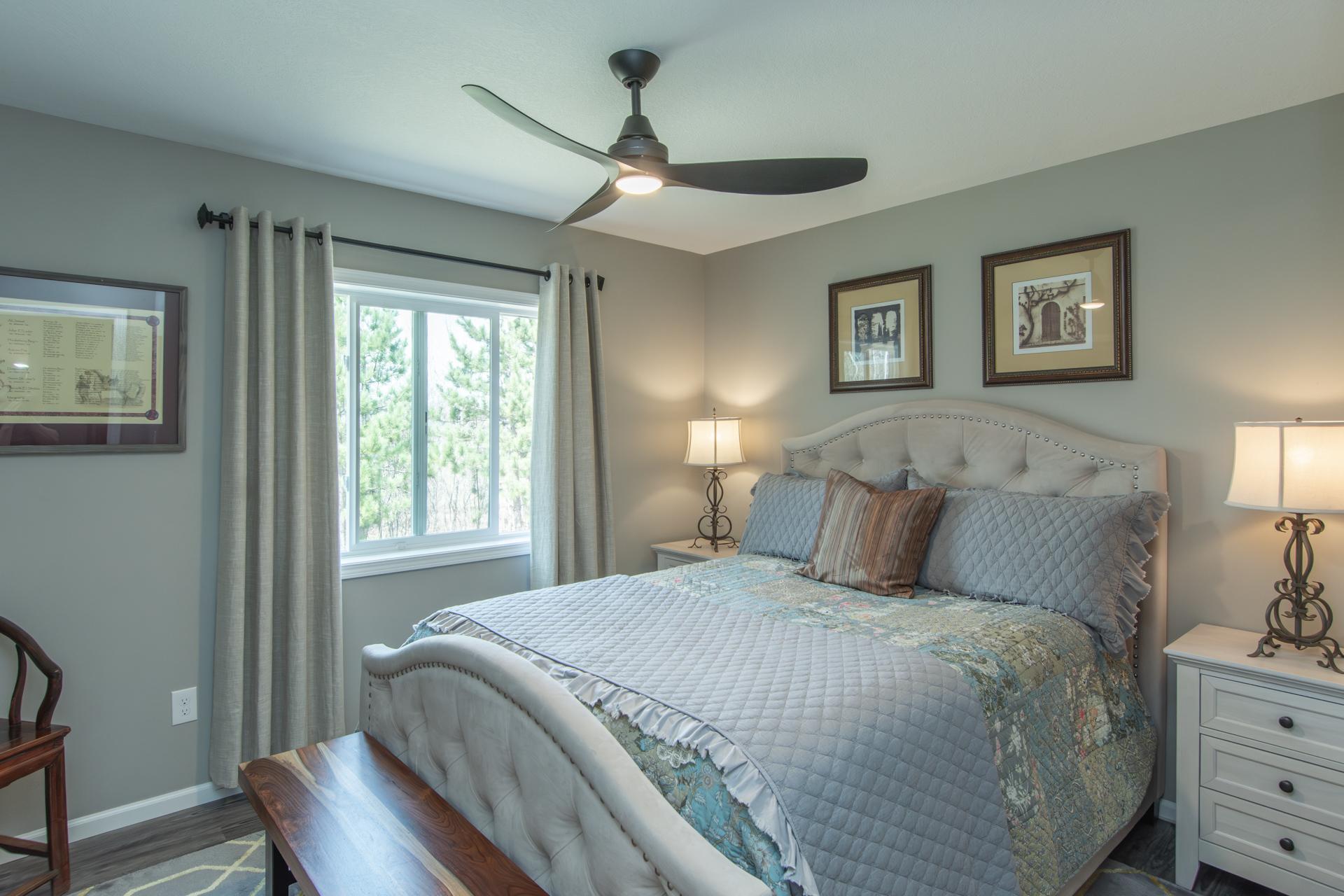 Bright and functional space with flexibility to fit your needs.