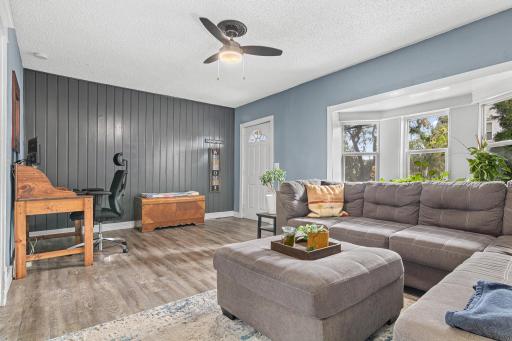 653 19th Avenue NE, Minneapolis, MN 55418