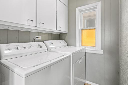 653 19th Avenue NE, Minneapolis, MN 55418