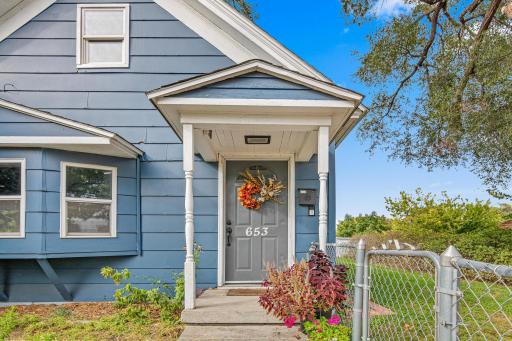 653 19th Avenue NE, Minneapolis, MN 55418