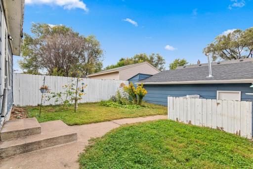 653 19th Avenue NE, Minneapolis, MN 55418