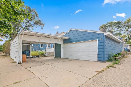 653 19th Avenue NE, Minneapolis, MN 55418