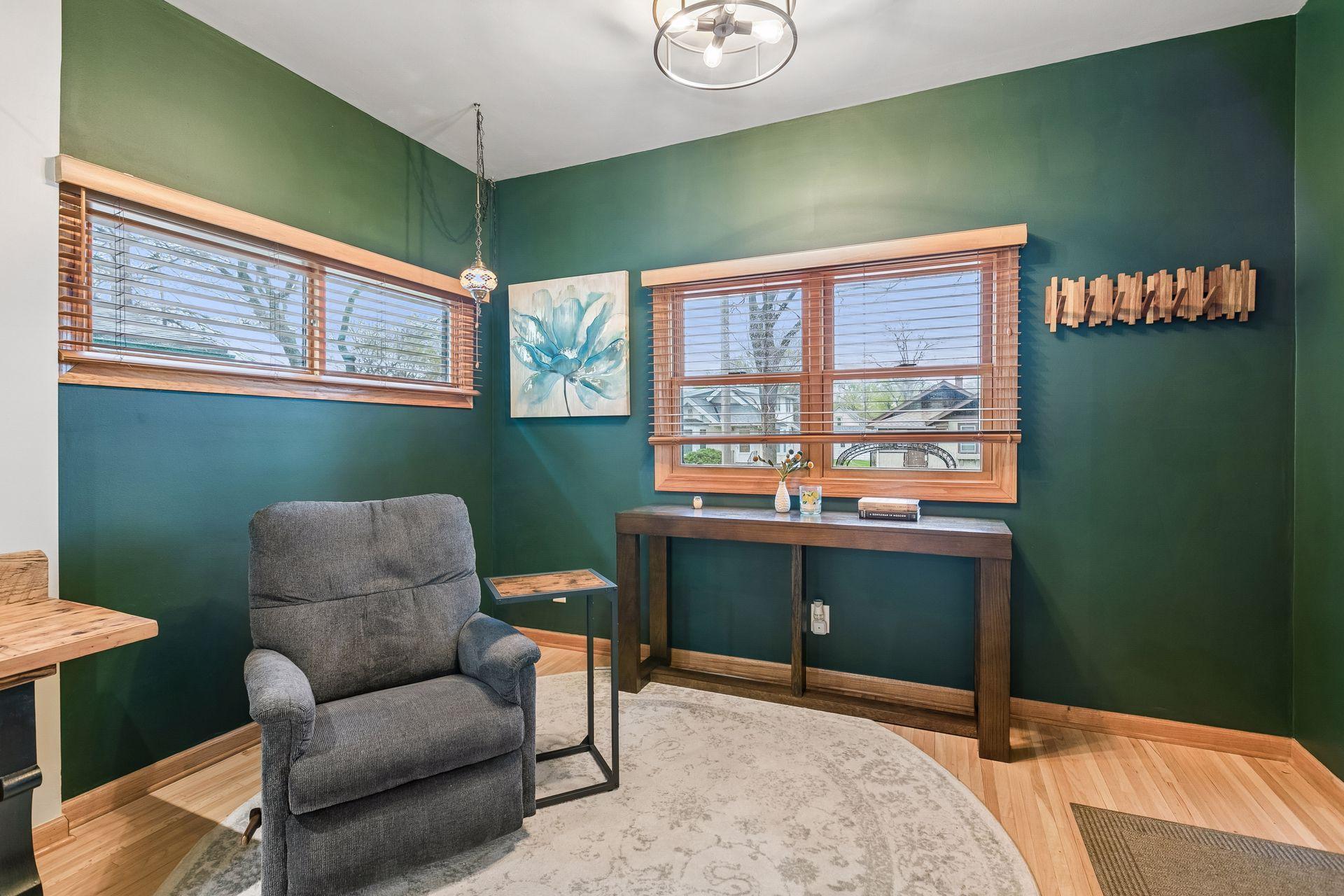 Charming front entry area