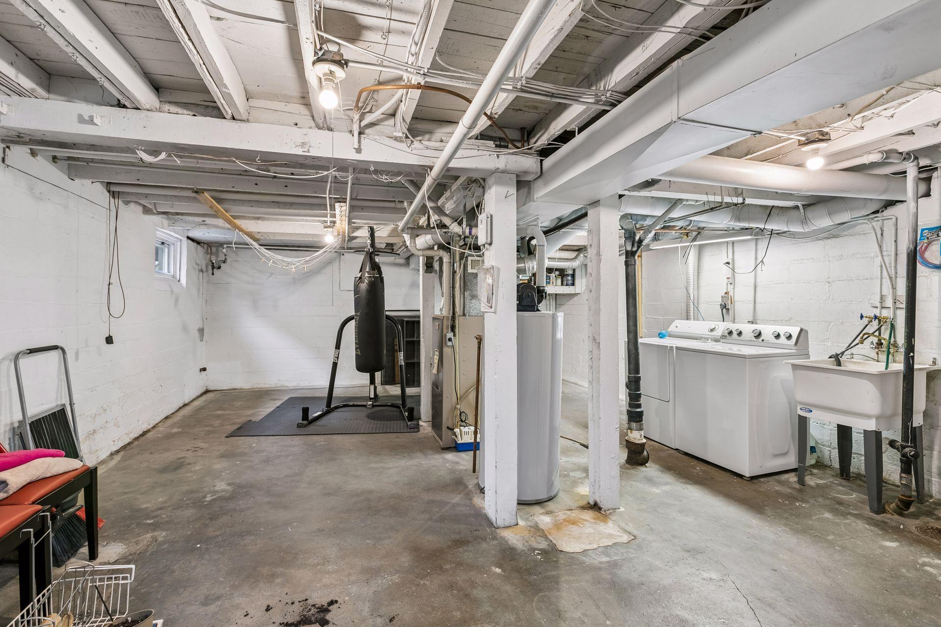 Extra storage space in the basement