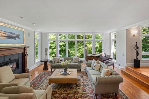 9550 Foxford Road, Chanhassen, MN 55317