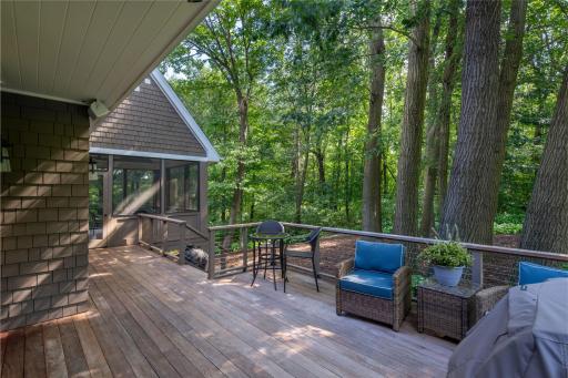 9550 Foxford Road, Chanhassen, MN 55317