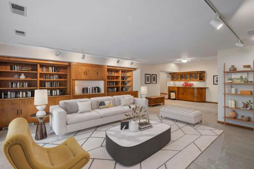 9550 Foxford Road, Chanhassen, MN 55317