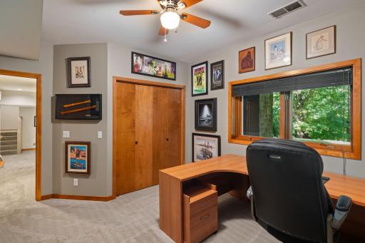 9550 Foxford Road, Chanhassen, MN 55317